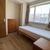 Photo 8: Furnished room