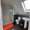 Photo 2: Private En Suite