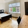 Photo 4: Room 1