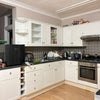 Photo 7: Kitchen