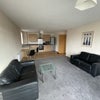 Photo 4: Lounge/Kitchen