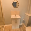 Photo 4: En Suite