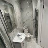 Photo 4: En suite 