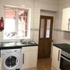 Photo 2: Kitchen