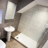 Photo 3: Private en-suite 