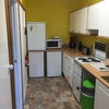 Photo 3: Kitchena