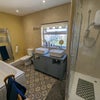 Photo 4: Bathroom 1