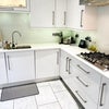 Photo 5: Kitchen