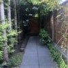 Photo 2: Private entrance 