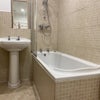 Photo 2: Shared bathroom/Toilet/Shower