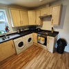Photo 7: Kitchen