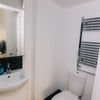 Photo 4: En suite