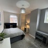 Photo 2: Room 1