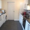 Photo 4: Kitchen