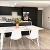 Photo 2: Kitchen