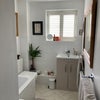 Photo 4: Bathroom