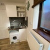 Photo 8: kitchen