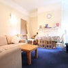 Photo 6: Lounge