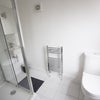 Photo 4: En-suite bathroom
