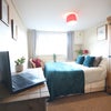Photo 4: Room 1 - en suite - available NOW