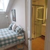 Photo 7: en-suite