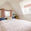 Photo 7: Guest bedroom 