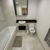 Photo 6: Main bathroom