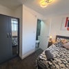 Photo 8: room 3