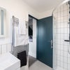 Photo 12: Room 6 - en suite - LET 
