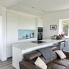 Photo 8: modern kitchen