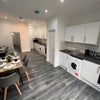 Photo 5: Kitchen 