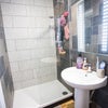 Photo 3: Private en-suite 