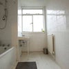Photo 3: bathroom