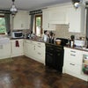 Photo 2: kitchen