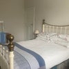 Photo 4: Double bedroom 
