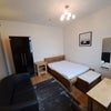 Photo 8: Room 1