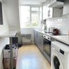 Photo 10: Kitchen 