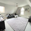 Photo 2: Spacious Lounge 