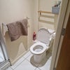 Photo 5: 1st Bathroom