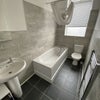 Photo 8: Room 3 En-suite
