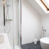 Photo 2: En suite shower