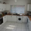 Photo 4: kitchen