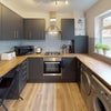 Photo 7: Kitchen
