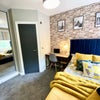 Photo 6: Bedroom 