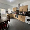 Photo 7: Kitchen