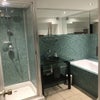 Photo 8: Luxury bathroom 