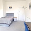 Photo 3: Room 4
