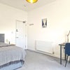 Photo 4: ROom 4