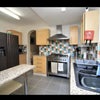 Photo 3: kitchen