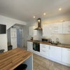 Photo 4: Kitchen